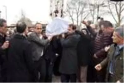 Bakan Albayrak İ.Ü. Cerrahpaşa Rektörünün annesinin cenaze törenine katıldı Bakan Albayrak İ.Ü. Cerrahpaşa Rektörünün annesinin cenaze törenine katıldı