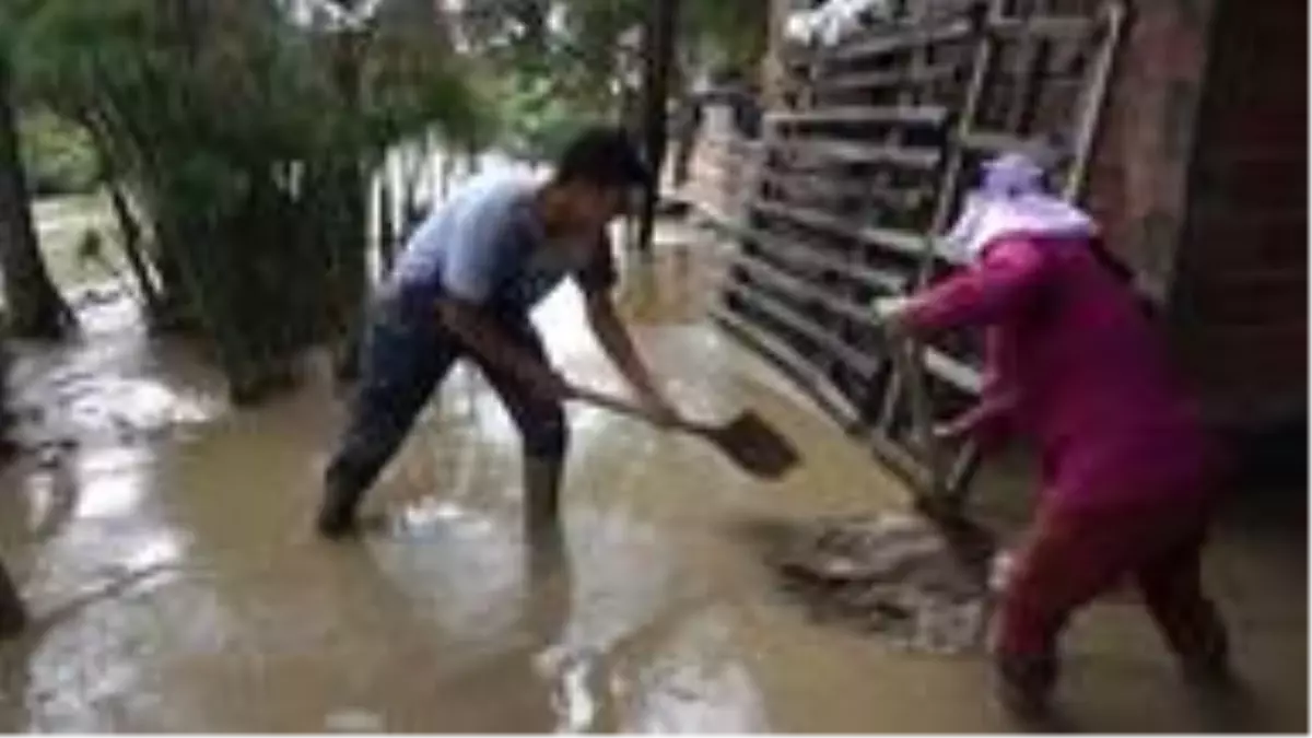 Bolivya'da çamur seli 22 ev kullanılmaz hale getirdi, bölge felaket alanı ilan edildi