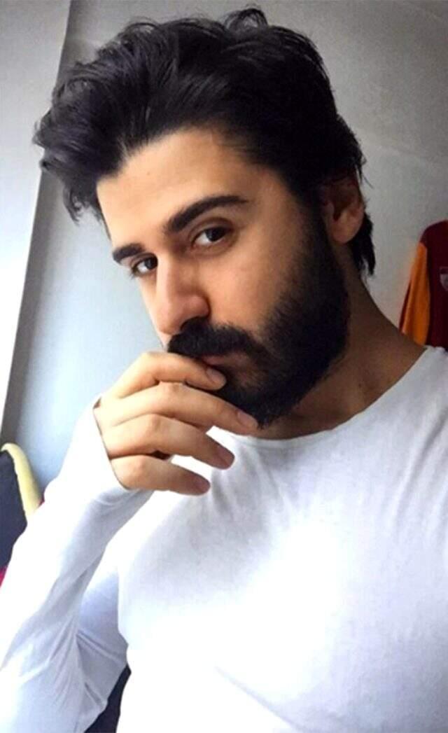 Emrah'ın oğlu Tayfun zorlu geçen çocukluğunu anlattı: Herkes okuldayken ben DNA testi oluyordum