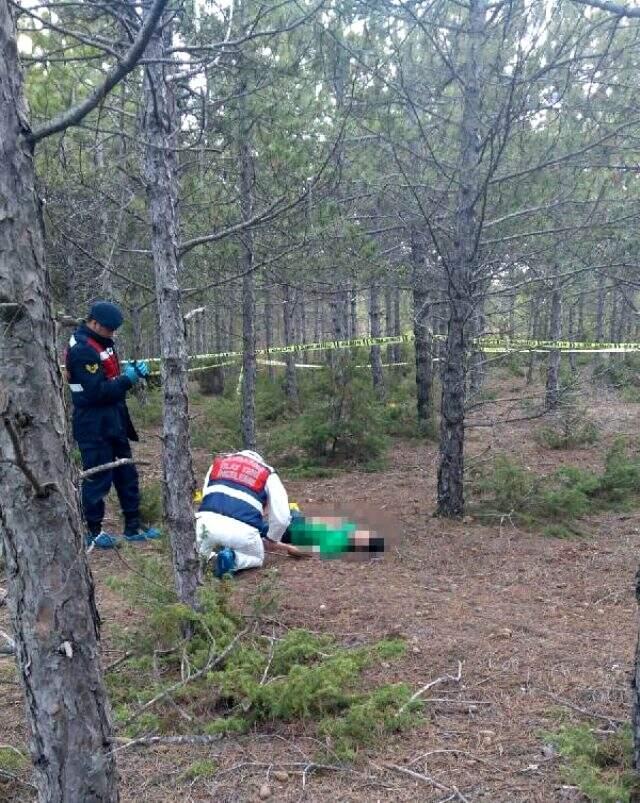 Genç kadın, ayrılmak isteyen nişanlısının boğazını keserek öldürdü.