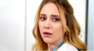Güzel oyuncu Hayal Köseoğlu, iç çamaşırsız pozlarıyla Instagram'ı salladı Güzel oyuncu Hayal Köseoğlu, iç çamaşırsız pozlarıyla Instagram'ı salladı