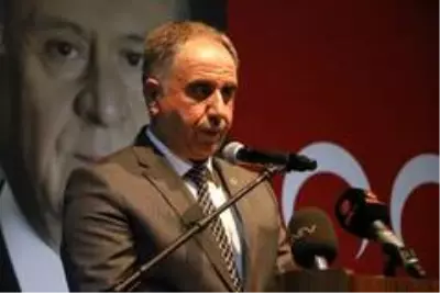 Konya'dan MHP'ye 350 yeni üye Konya'dan MHP'ye 350 yeni üye