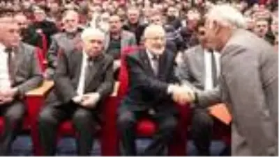 Necmettin Erbakan, Sivas'ta düzenlenen programla anıldı Necmettin Erbakan, Sivas'ta düzenlenen programla anıldı