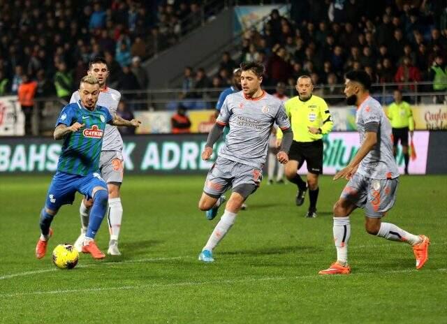 Son Dakika: Medipol Başakşehir, Çaykur Rizespor'u 2-1 mağlup etti
