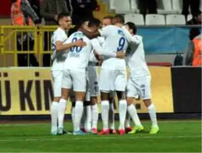 Süper Lig: Kasımpaşa: 1 - Denizlispor: 0 (İlk yarı) Süper Lig: Kasımpaşa: 1 - Denizlispor: 0 (İlk yarı)
