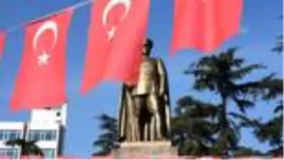 Trabzon'un düşman işgalinden kurtuluşunun 102. yıl dönümü kutlandı Trabzon'un düşman işgalinden kurtuluşunun 102. yıl dönümü kutlandı