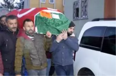 Almanya'daki ırkçı saldırıda hayatını kaybeden Gökhan Gültekin toprağa verildi
