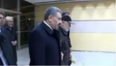 Almanya'daki ırkçı saldırıda ölen iki Türk vatandaşının cenazesi Türkiye'de Almanya'daki ırkçı saldırıda ölen iki Türk vatandaşının cenazesi Türkiye'de