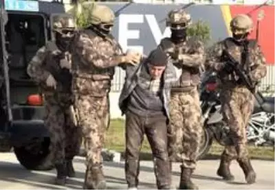 Bursa ve Kocaeli'de yakalanan DEAŞ'lılar adliyede