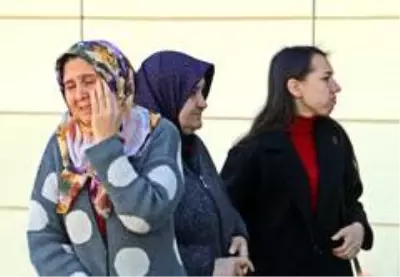 Genç oğlunu trafik kazasında kaybeden öğretmenin son görevi Genç oğlunu trafik kazasında kaybeden öğretmenin son görevi