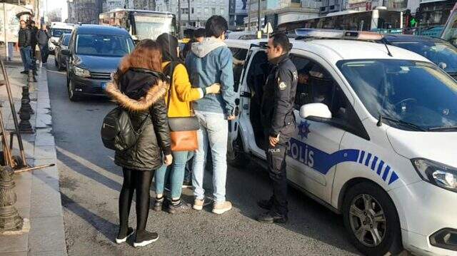 İranlı gaspçıları vatandaşlar yakaladı! Olay anı kamerada