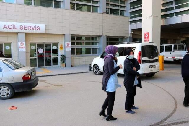 Niğde'de İran'dan kaçak gelen 2 göçmen koronavirüs şüphesiyle tedavi altına alındı