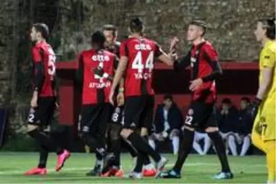 TFF 1. Lig: Fatih Karagümrük: 2 - Eskişehirspor: 0