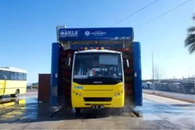 Trabzon'da belediye otobüsleri ilaçlanarak dezenfekte ediliyor Trabzon'da belediye otobüsleri ilaçlanarak dezenfekte ediliyor