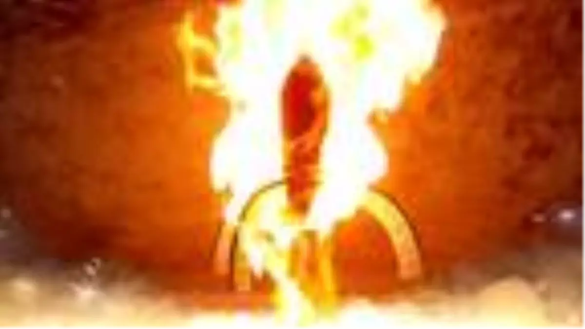 750 saatte 1 milyon kibritle roket yaptı