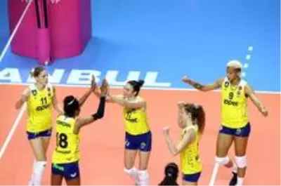 Fenerbahçe ve Eczacıbaşı VitrA, koronavirüs nedeniyle maçlarının ertelenmesi için CEV'e başvurdu