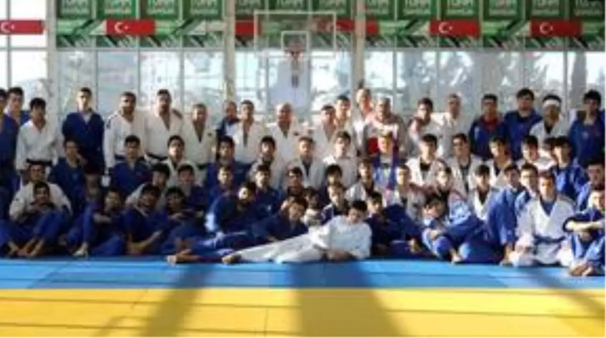Genç judocuların Samsun kampı sona erdi