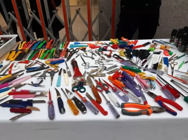 İstanbul Adalet Sarayı'nda ele geçirilen 4 bine yakın kesici delici silah sergilendi