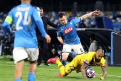 Napoli ve Barcelona yenişemedi Napoli ve Barcelona yenişemedi