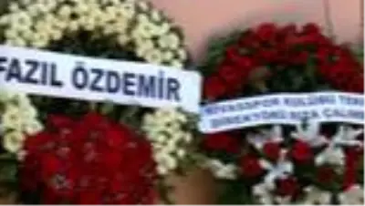 Nursal bilgin son yolculuğuna uğurlandı Nursal bilgin son yolculuğuna uğurlandı
