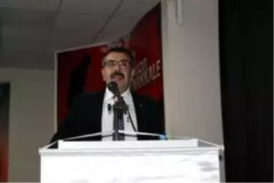 Rektör Prof. Dr. Yusuf Tekin'den Eskişehir'de 'Yol Onun' konferansı Rektör Prof. Dr. Yusuf Tekin'den Eskişehir'de 'Yol Onun' konferansı