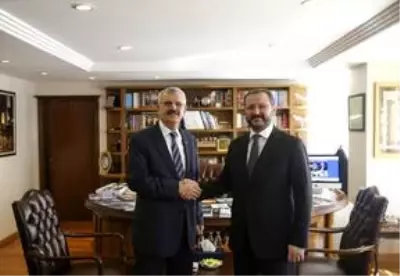 SBÜ Rektörü Prof. Dr. Erdöl, AA Genel Müdürü Kazancı'yı ziyaret etti SBÜ Rektörü Prof. Dr. Erdöl, AA Genel Müdürü Kazancı'yı ziyaret etti