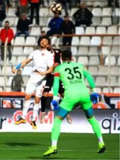 TFF 1. Lig: Adanaspor: 0 - Ümraniyespor: 1 TFF 1. Lig: Adanaspor: 0 - Ümraniyespor: 1