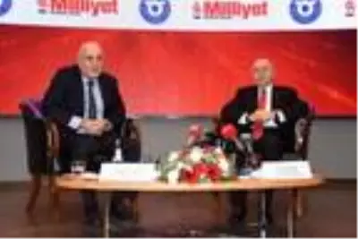 TFF Başkanı Özdemir: İzmir'e milli maç vermek istiyoruz TFF Başkanı Özdemir: İzmir'e milli maç vermek istiyoruz