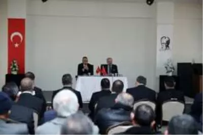 Vali Çakacak, Sivrihisar İlçesi muhtarlarının taleplerini dinledi