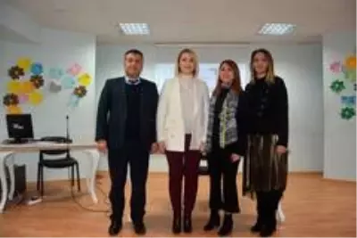 Vedat Topçuoğlu Lisesinde 'akran zorbalığı' anlatıldı