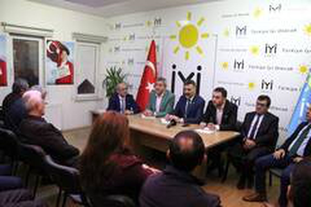 Yurdaer Şahin, ilçe başkanlığına yeniden aday