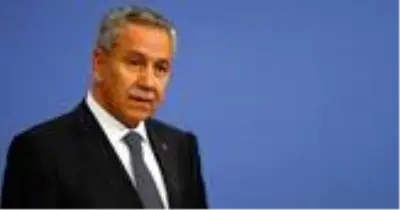 Arınç: Babacan ve Davutoğlu hakkında konuşmak mahrem konuları ortaya çıkartabilir