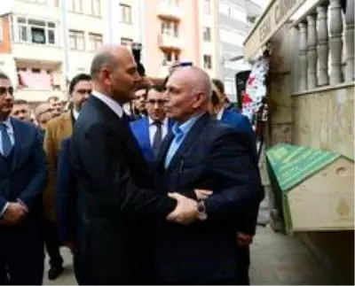 Bakan Soylu, Trabzon'da cenaze namazına katıldı Bakan Soylu, Trabzon'da cenaze namazına katıldı