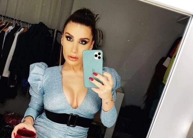 İrem Derici, koronavirüsün sıçradığı Irak'taki konserini iptal etmedi.