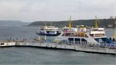 Çanakkale'de fırtına sebebiyle bazı ada seferleri iptal