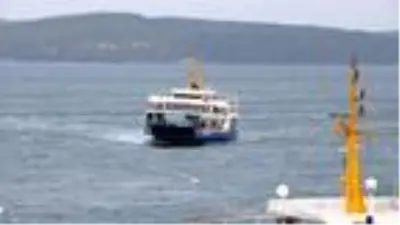 Çanakkale'de lodos, deniz ulaşımını aksattı