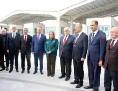 Gümrük kapılarında korona virüsü tedbirleri alındı Gümrük kapılarında korona virüsü tedbirleri alındı