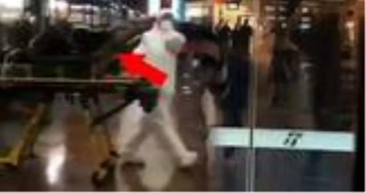 Karantinaya götürülen koronavirüs vakasını gören İtalyanlar kaçışmaya başladı