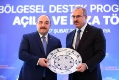Sanayi ve Teknoloji Bakanı Varank, Kütahya'da sanayicilerle bir araya geldi Açıklaması Sanayi ve Teknoloji Bakanı Varank, Kütahya'da sanayicilerle bir araya geldi Açıklaması