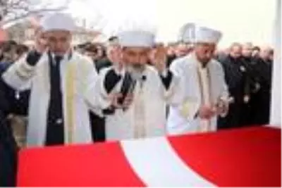 Şehit uzman onbaşının cenazesi Samsun'a getirildi (2) Şehit uzman onbaşının cenazesi Samsun'a getirildi (2)
