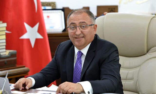 Son Dakika:Yalova Belediye Başkanı Vefa Salman görevden alındı
