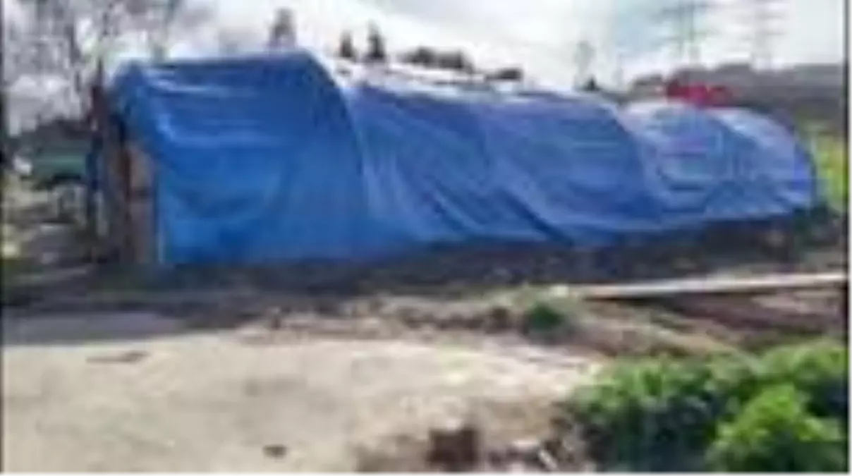 Sultangazi’de kaçak nargile tütünü operasyonu kamerada