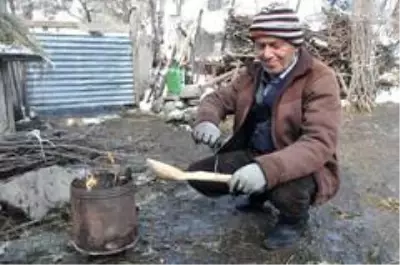 Yüksekovalı Düzen, 100 yıllık dede mesleğini sürdürüyor Yüksekovalı Düzen, 100 yıllık dede mesleğini sürdürüyor