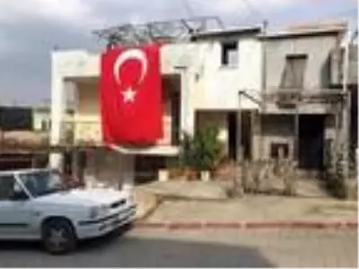 Adana'ya şehit ateşi düştü Adana'ya şehit ateşi düştü