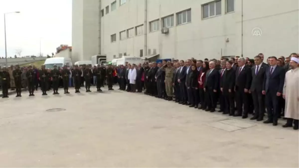 Bakan Akar, İdlib'deki hain saldırıda şehit olan askerlerimiz için düzenlenen törene katıldı