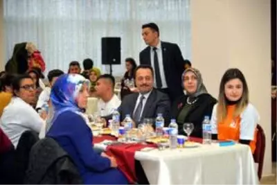 Bilecik'te uygulanan 'Yüz yüze 3' projesinin imza töreni yapıldı Bilecik'te uygulanan 'Yüz yüze 3' projesinin imza töreni yapıldı