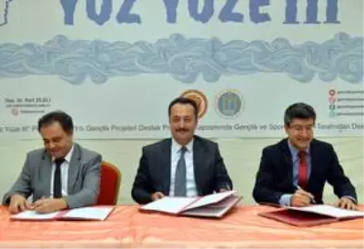 Bilecik'te uygulanan 'Yüz yüze 3' projesinin imza töreni yapıldı Bilecik'te uygulanan 'Yüz yüze 3' projesinin imza töreni yapıldı
