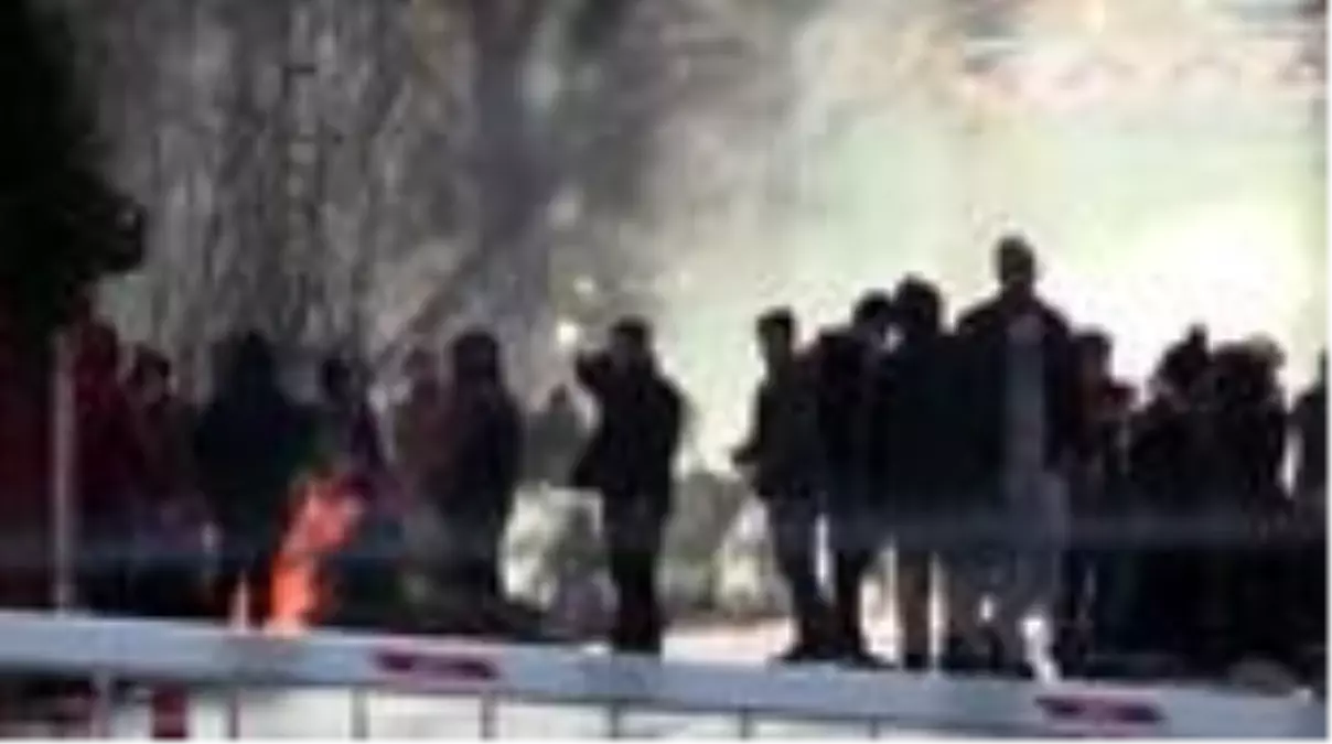 Düzensiz göçmen sınırdaki bekleyişi sürüyor