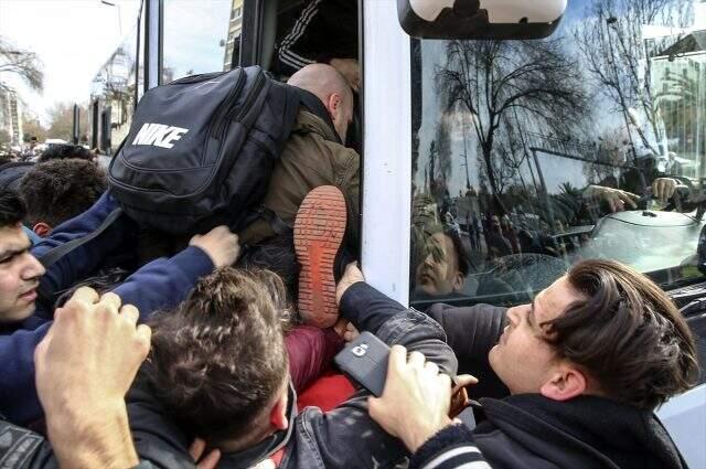 Düzensiz göçmenlerin Avrupa'ya geçmek amacıyla Edirne'ye gidişi sürüyor