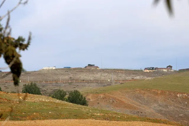 Hatay'da füzelerin yönü Suriye'ye çevrildi! İşte bölgeden gelen ilk kareler Hatay'da füzelerin yönü Suriye'ye çevrildi! İşte bölgeden gelen ilk kareler